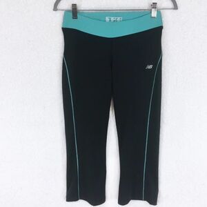 New Balance Black Teal Workout Crop Capri Pants Small Lightning Dry Gym Capris